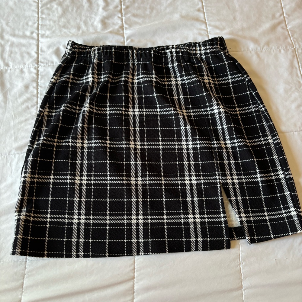 SHEIN women skirt